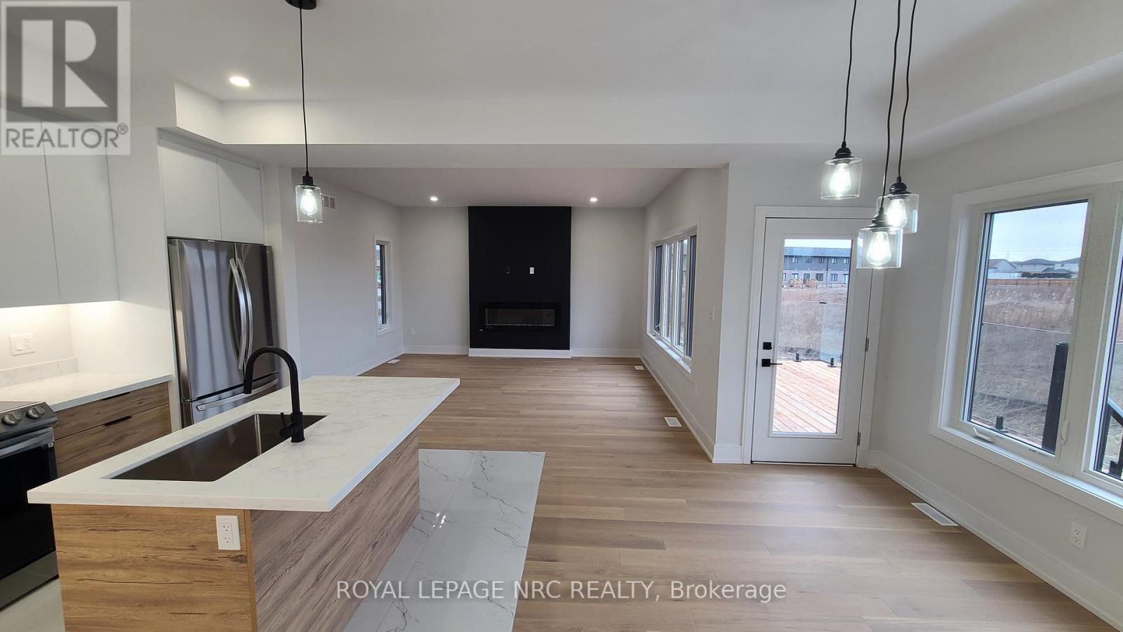 7384 SPLENDOUR DRIVE - 13