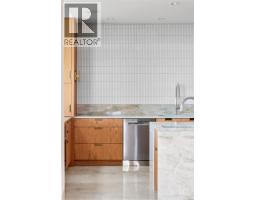 Kitchen - 4570 Bissenden Pl, Saanich, BC V8N3K4 Photo 14