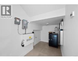 4570 Bissenden Pl, Saanich, BC V8N3K4 Photo 56