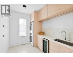 4570 Bissenden Pl, Saanich, BC V8N3K4 Photo 47