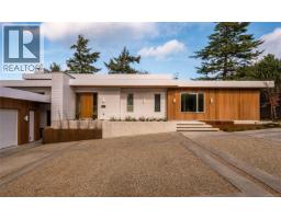 4570 Bissenden Pl, Saanich, BC V8N3K4 Photo 65