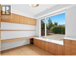 4570 Bissenden Pl, Saanich, BC V8N3K4 Photo 40