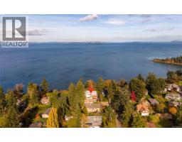 4570 Bissenden Pl, Saanich, BC V8N3K4 Photo 67