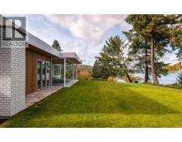 4570 Bissenden Pl, Saanich, BC V8N3K4 Photo 61
