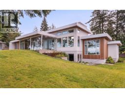 4570 Bissenden Pl, Saanich, BC V8N3K4 Photo 69