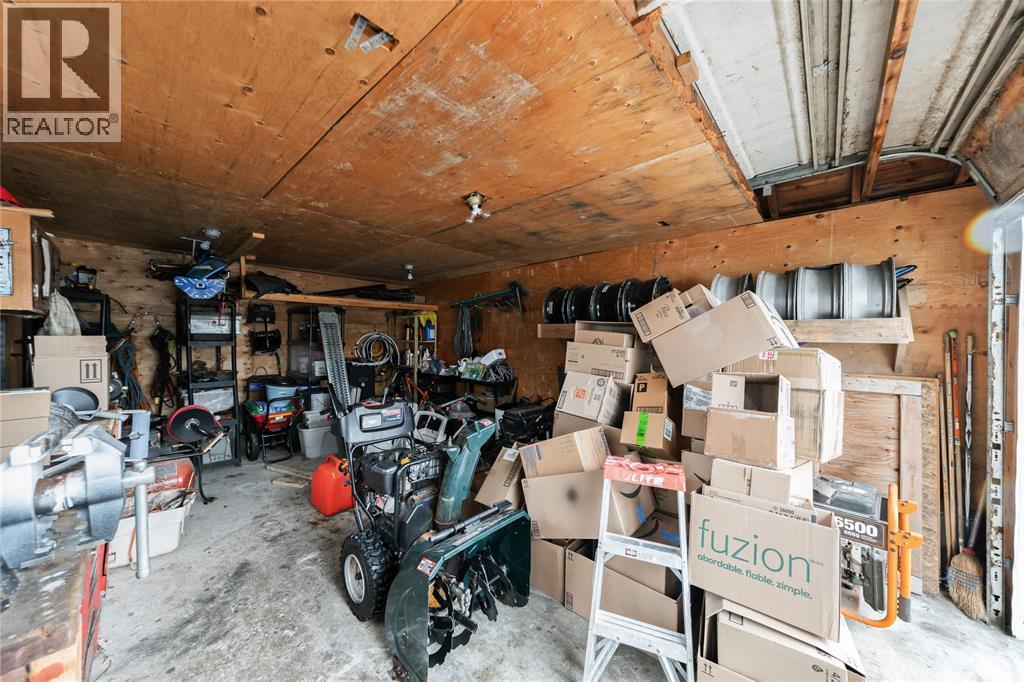 590 SIMCOE STREET - 24