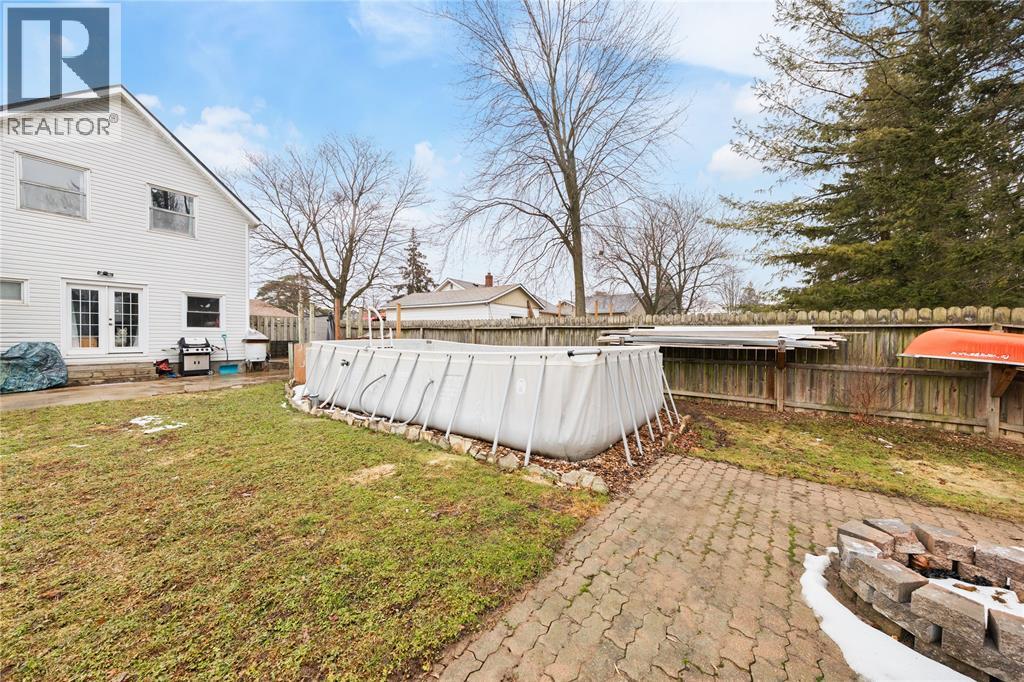 590 SIMCOE STREET - Image 28