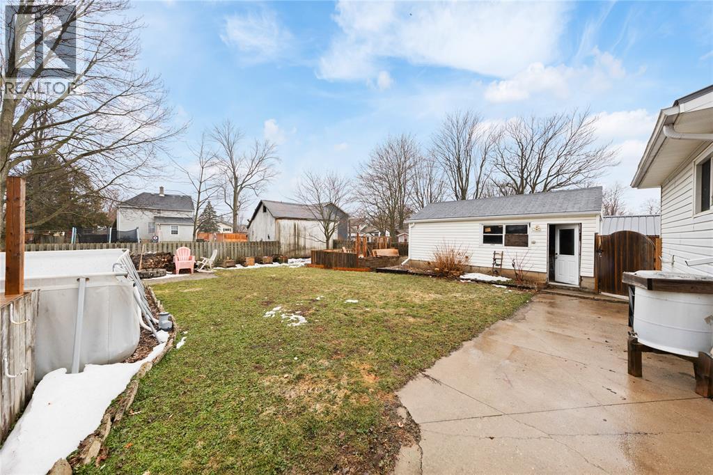 590 SIMCOE STREET - 31