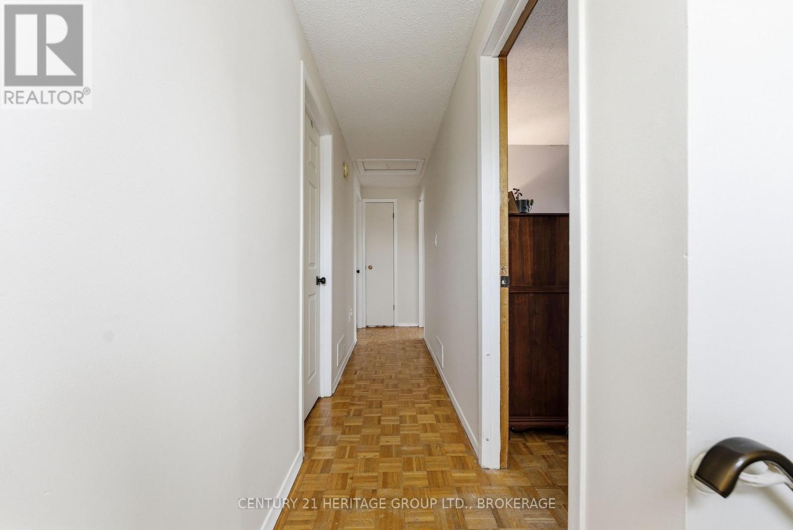 205 KEEWATIN STREET — photo 27