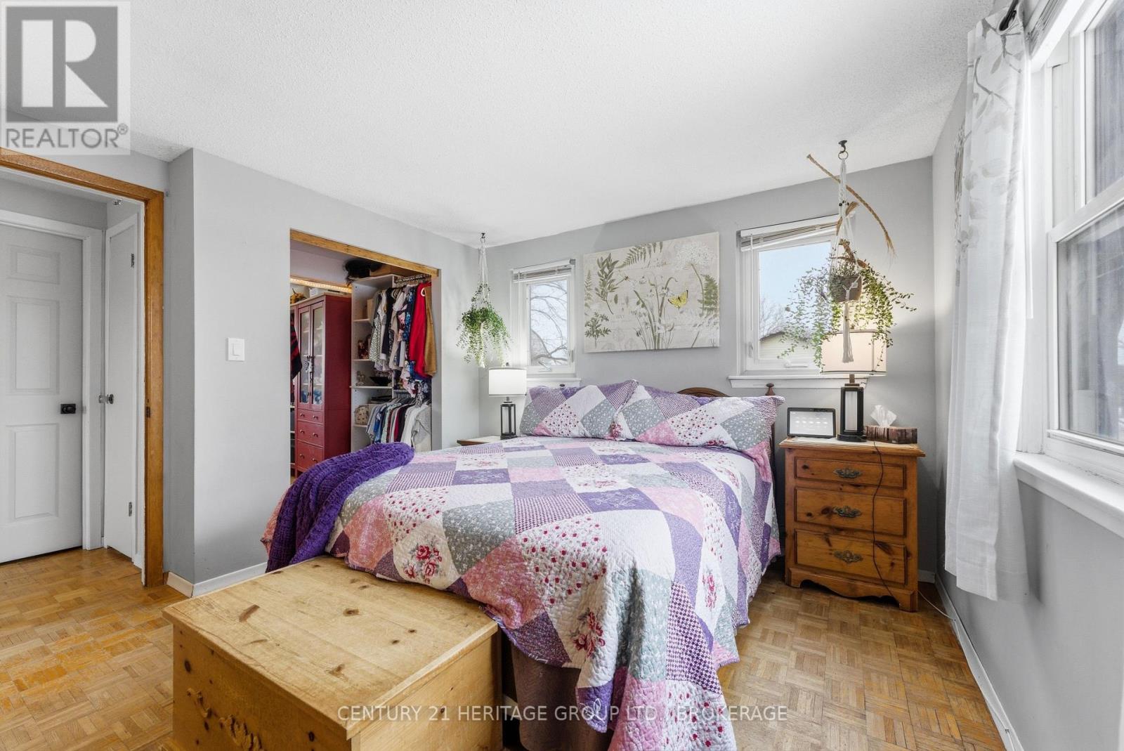 205 KEEWATIN STREET — photo 30