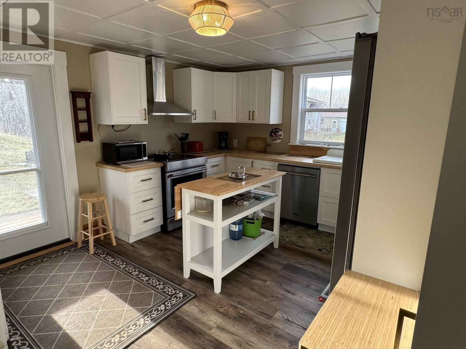 Property 9 of 33 of 178 Shore Road