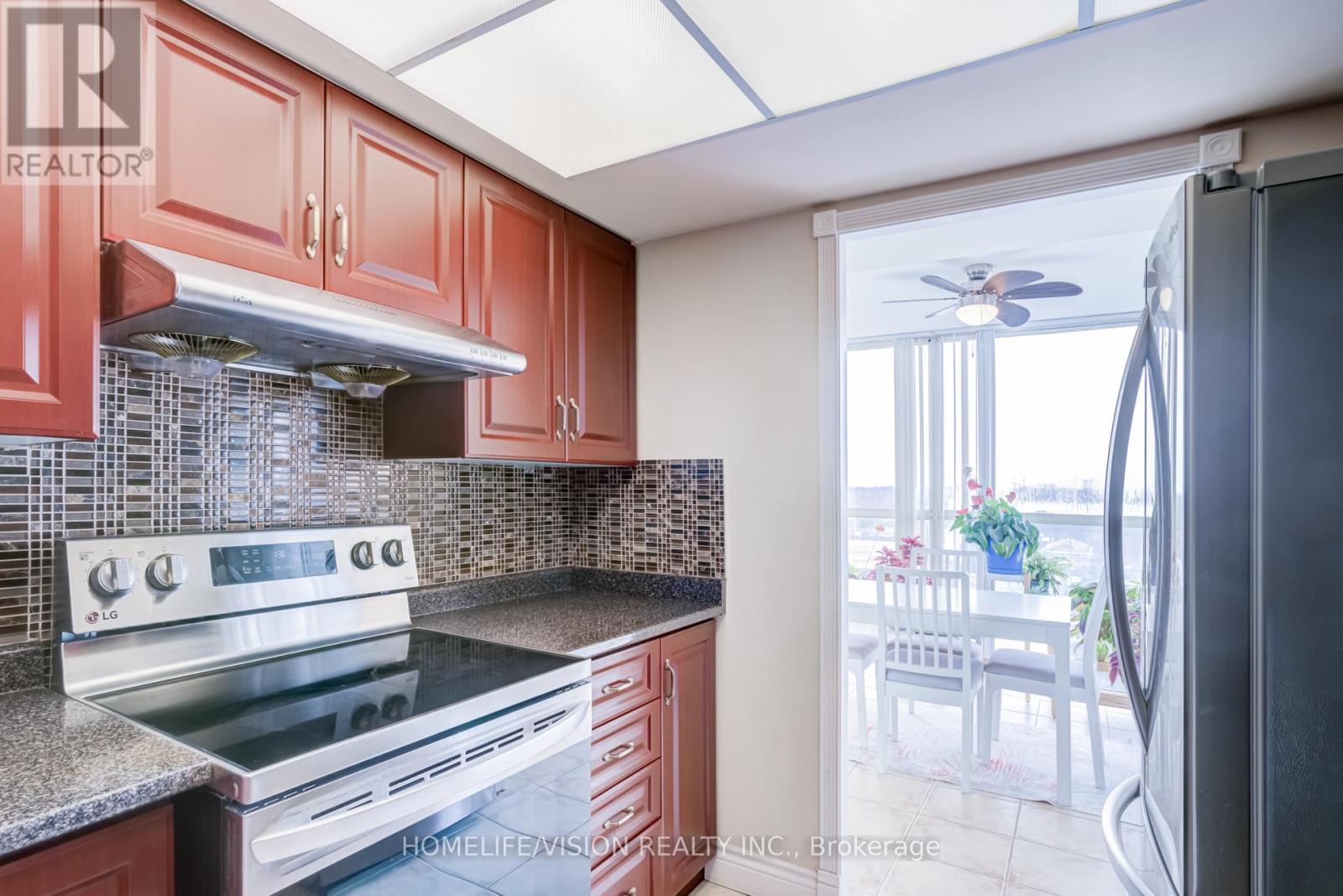 #501 5460 YONGE STREET - 13