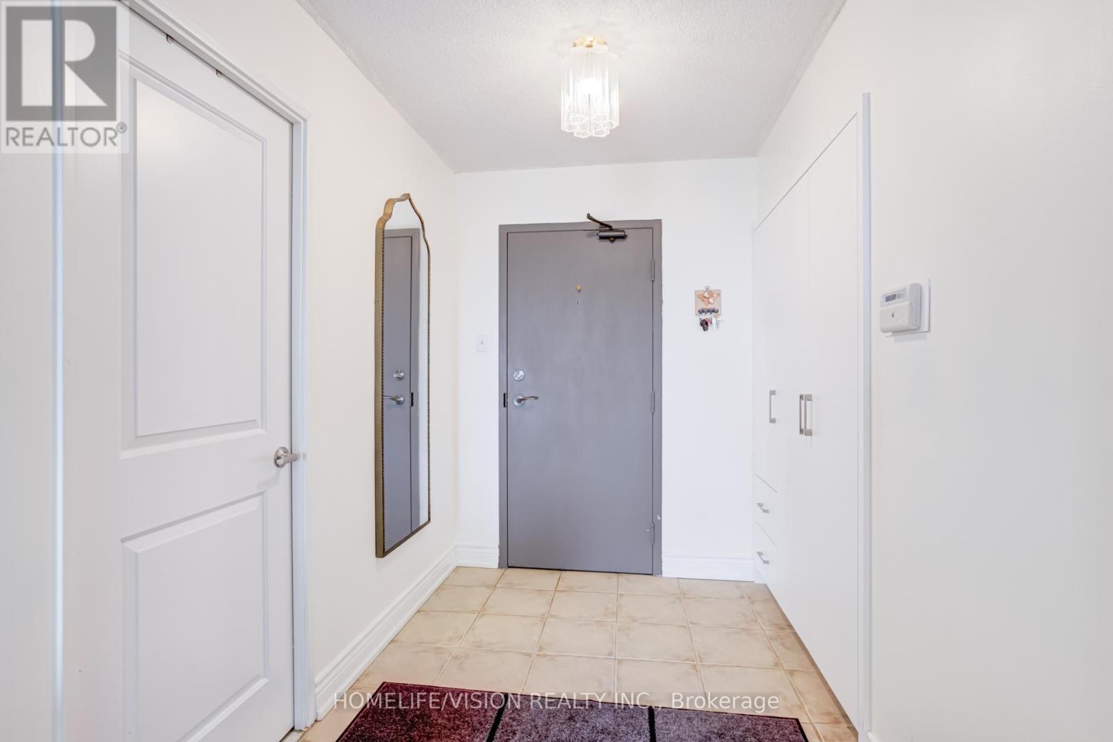 #501 5460 YONGE STREET - 3