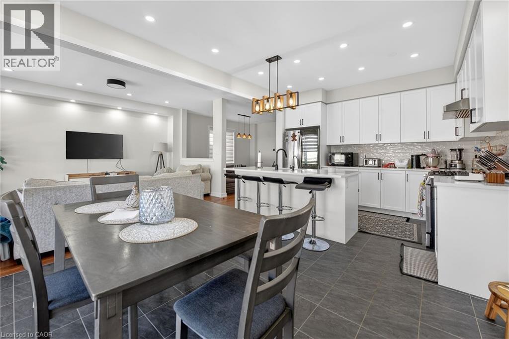 25 WINTERGREEN Crescent - 20