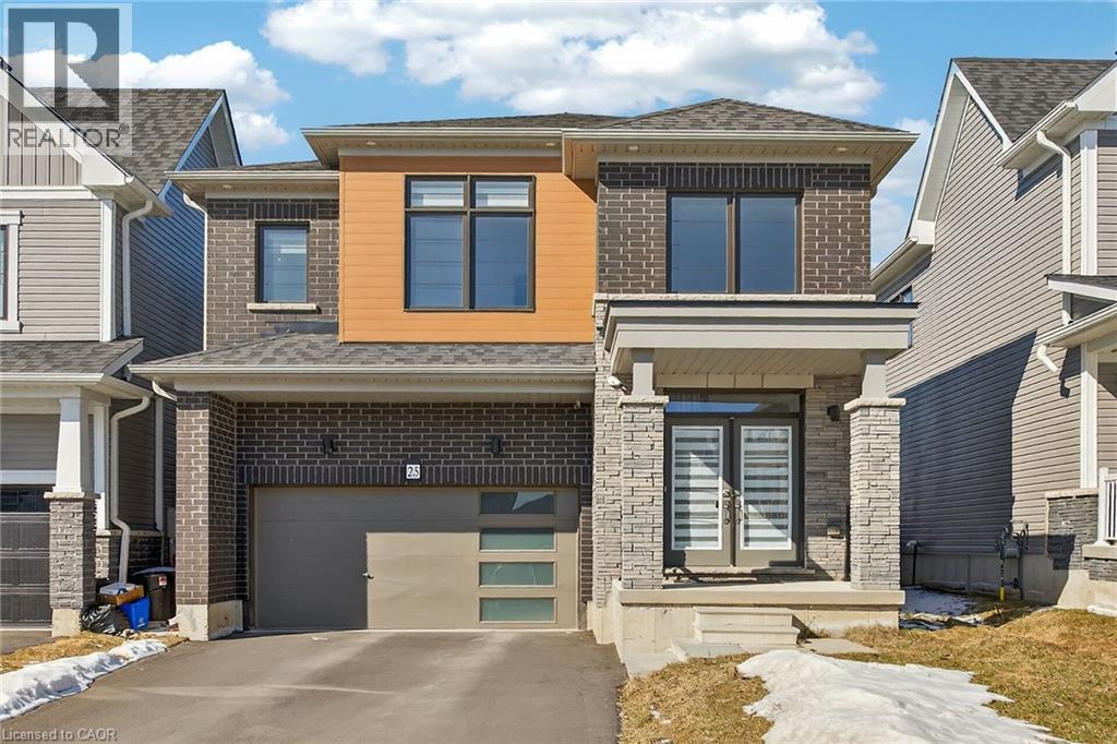 25 WINTERGREEN Crescent - 1
