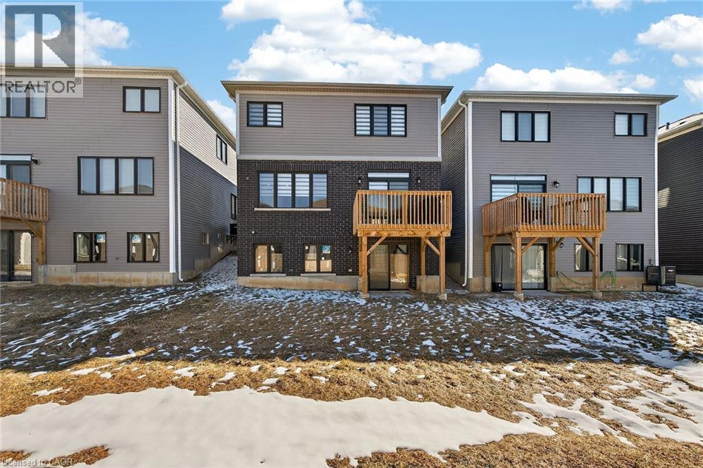 25 WINTERGREEN Crescent - 48