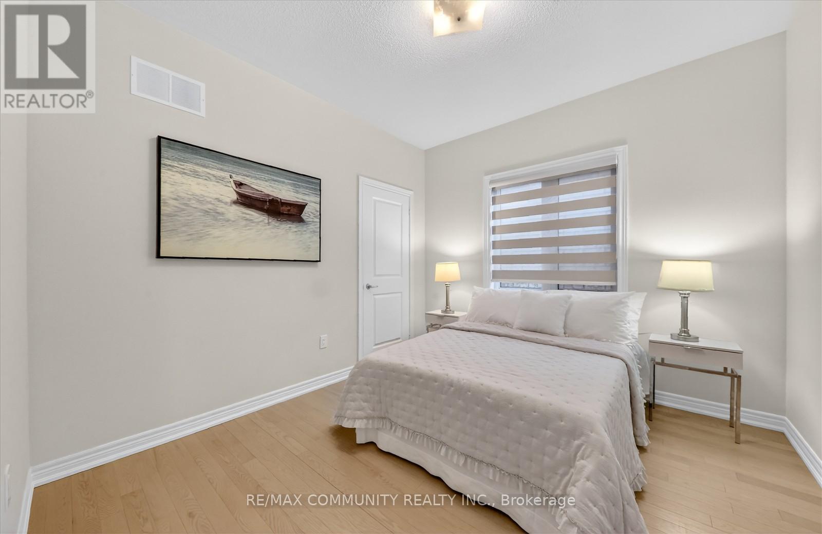 5 THELMA DRIVE - 27