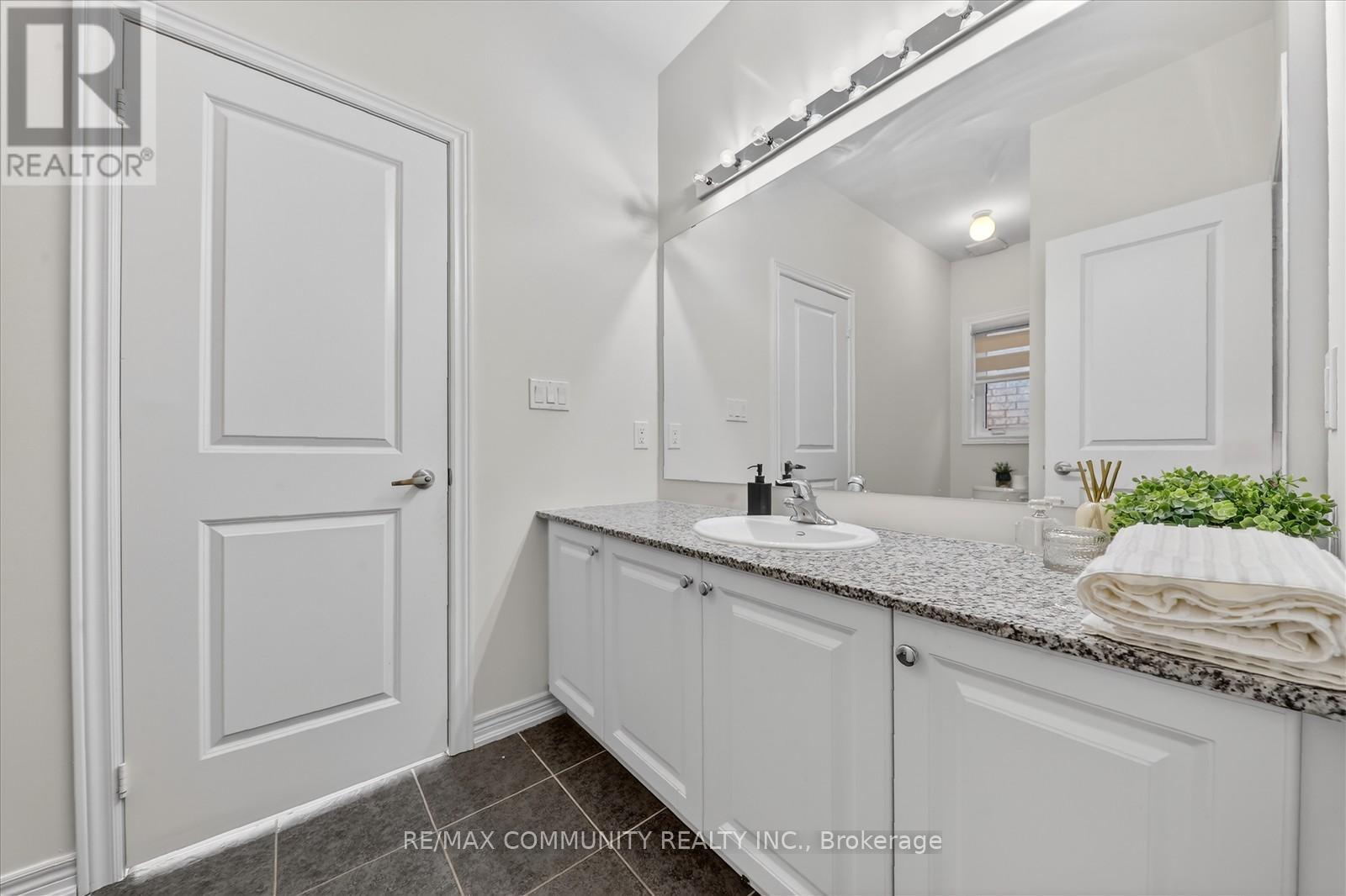 5 THELMA DRIVE - 29