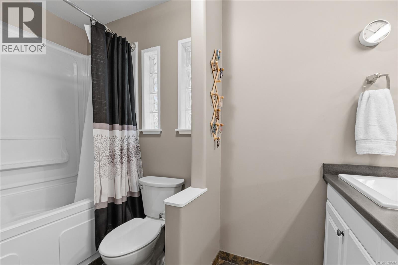 750 Bradbury Ave, Parksville