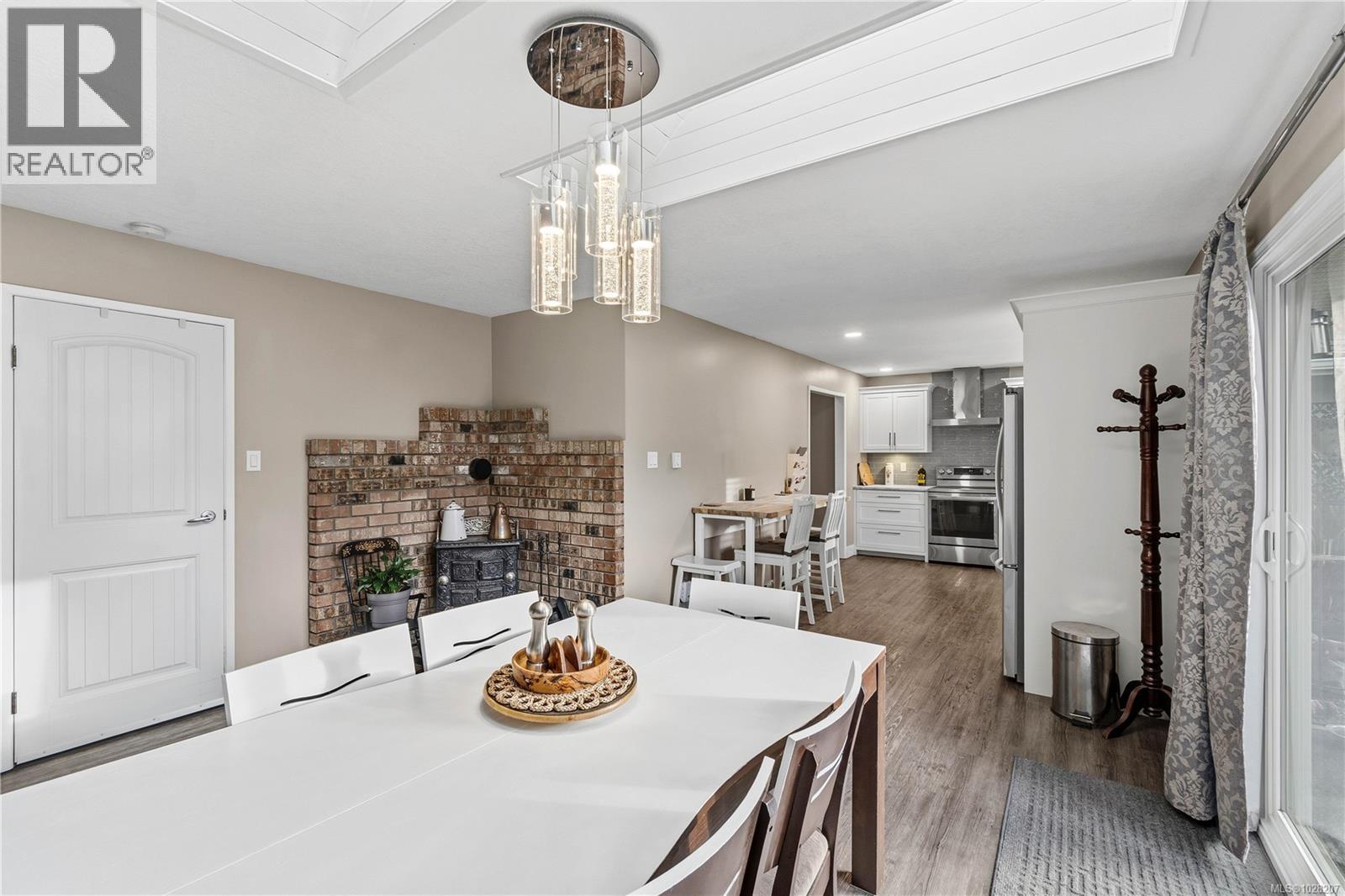 750 Bradbury Ave, Parksville