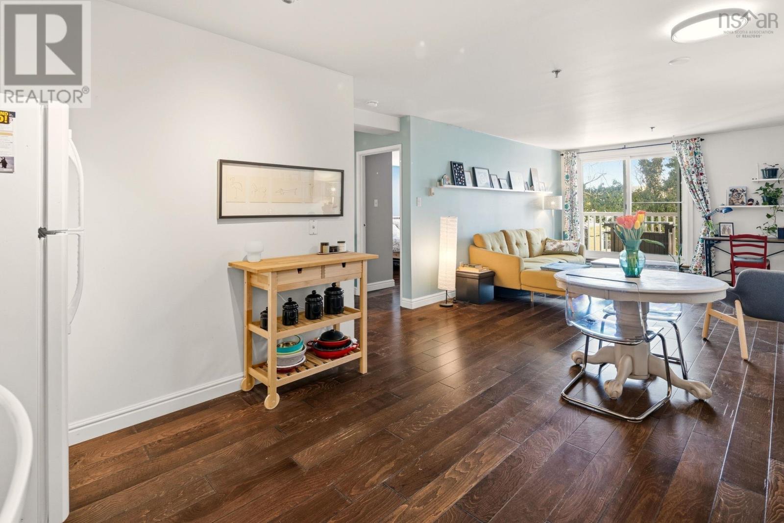 Property 11 of 21 of 209 5230 Tobin Street