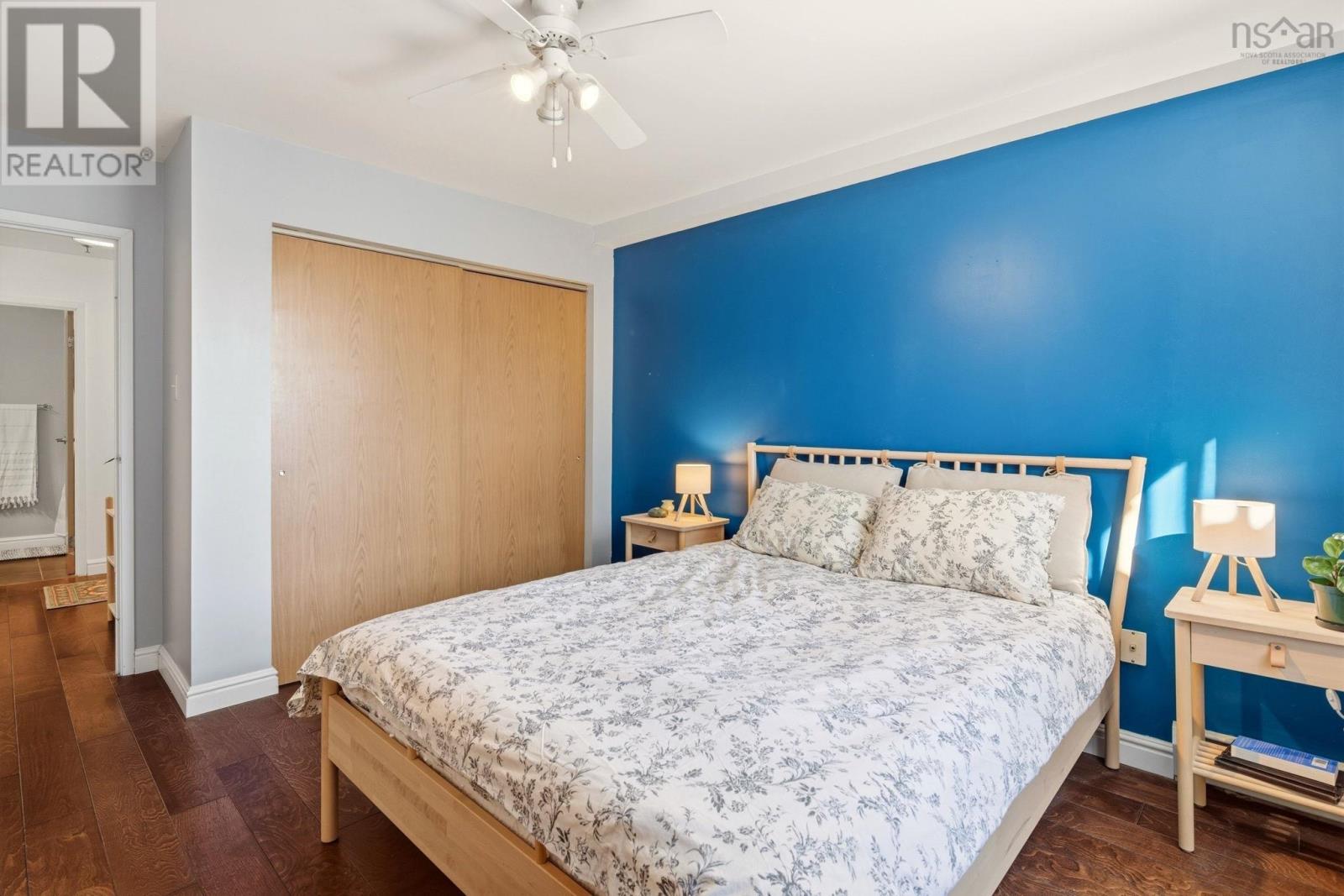 Property 13 of 21 of 209 5230 Tobin Street