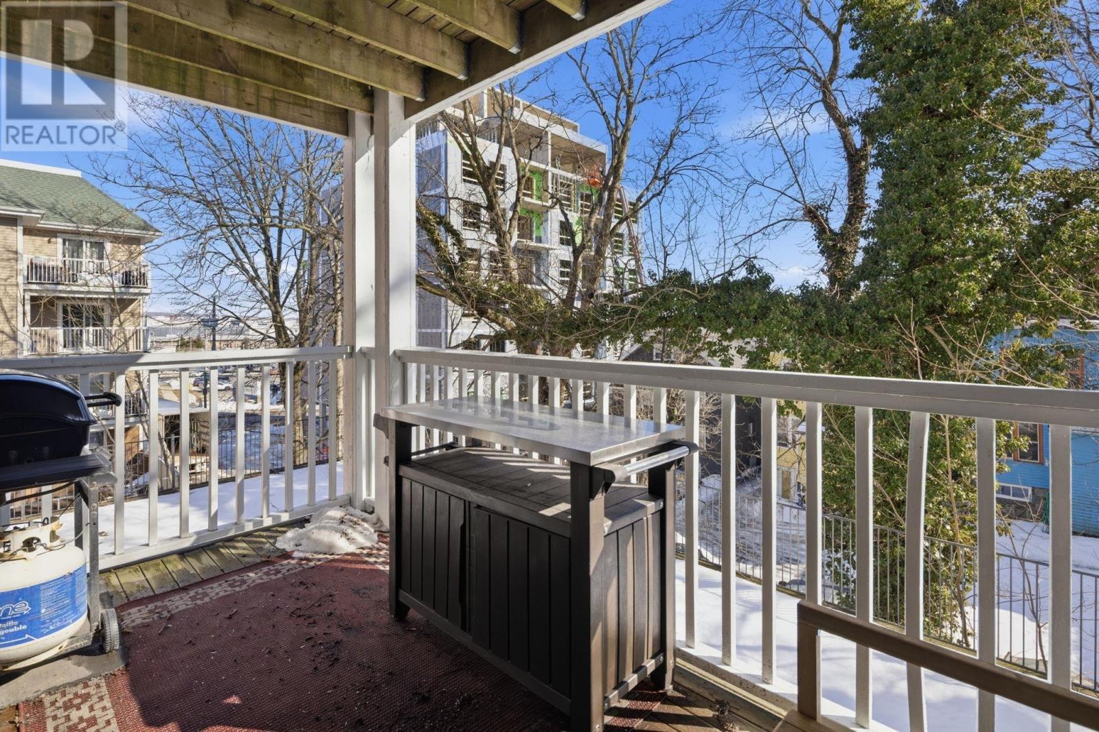 Property 17 of 21 of 209 5230 Tobin Street