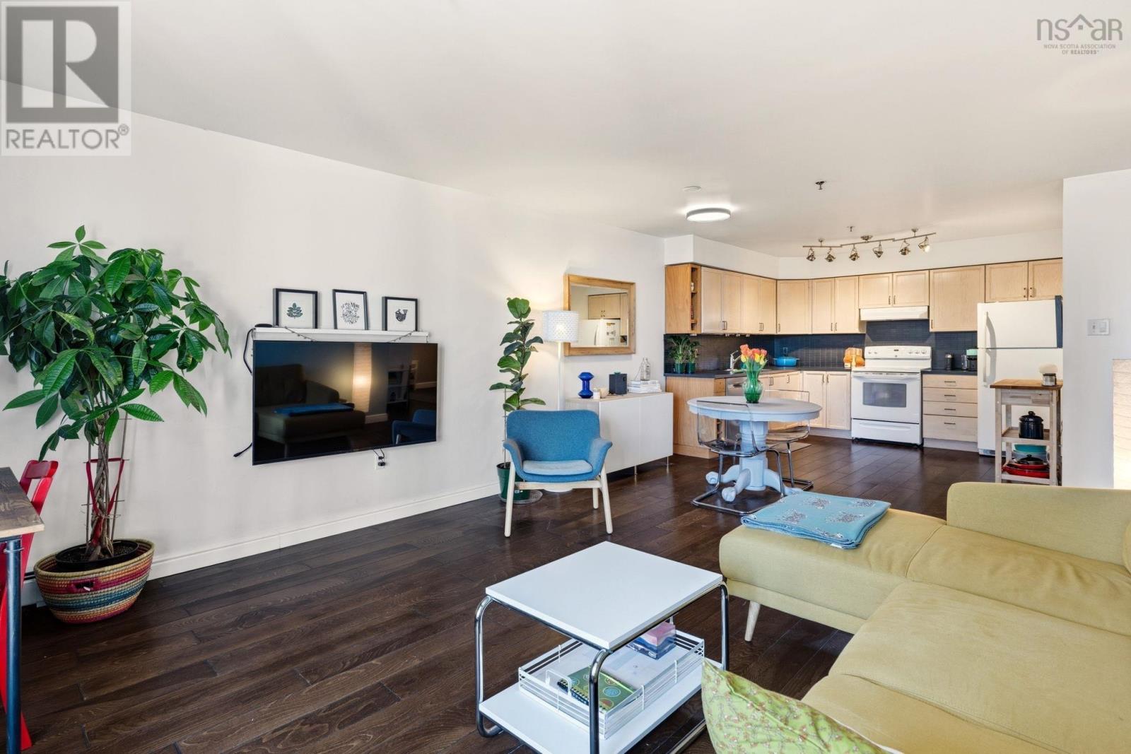 Property 4 of 21 of 209 5230 Tobin Street