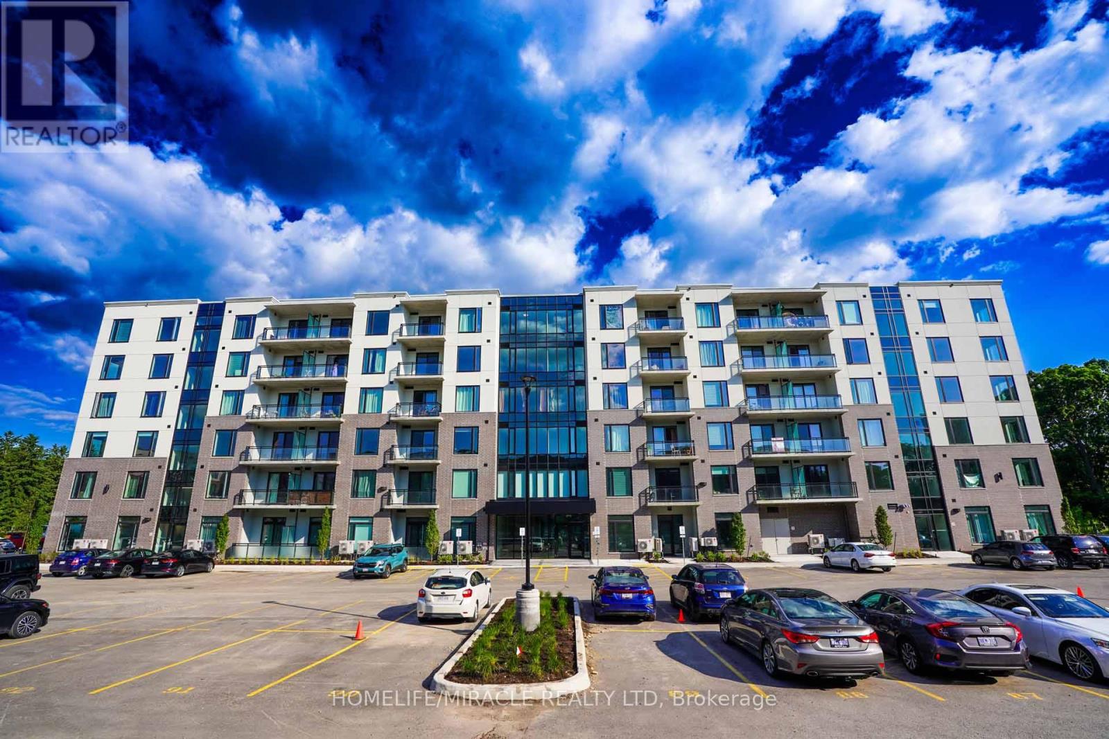 604 - 107 ROGER STREET