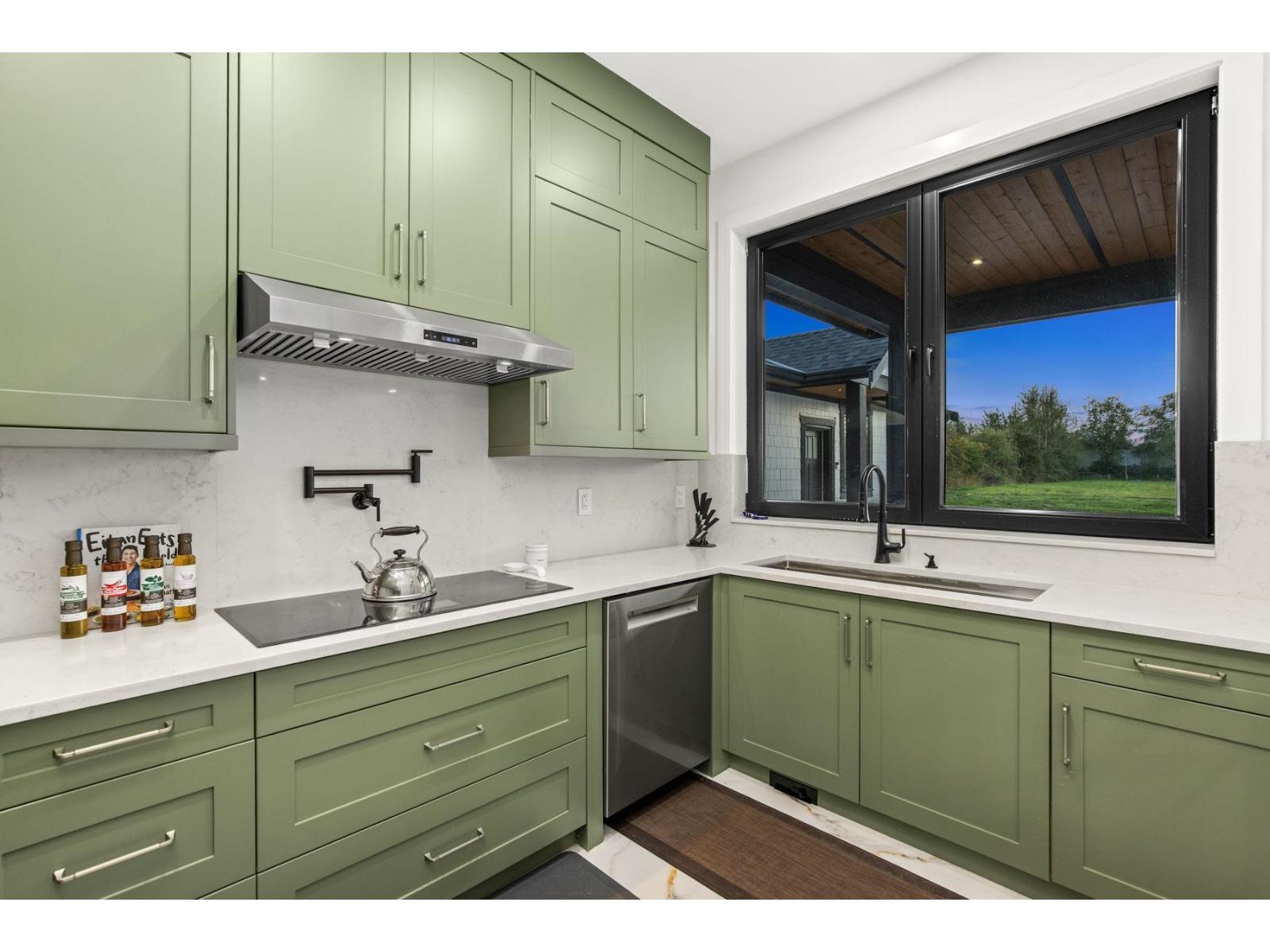 19890 16 AVENUE, Langley