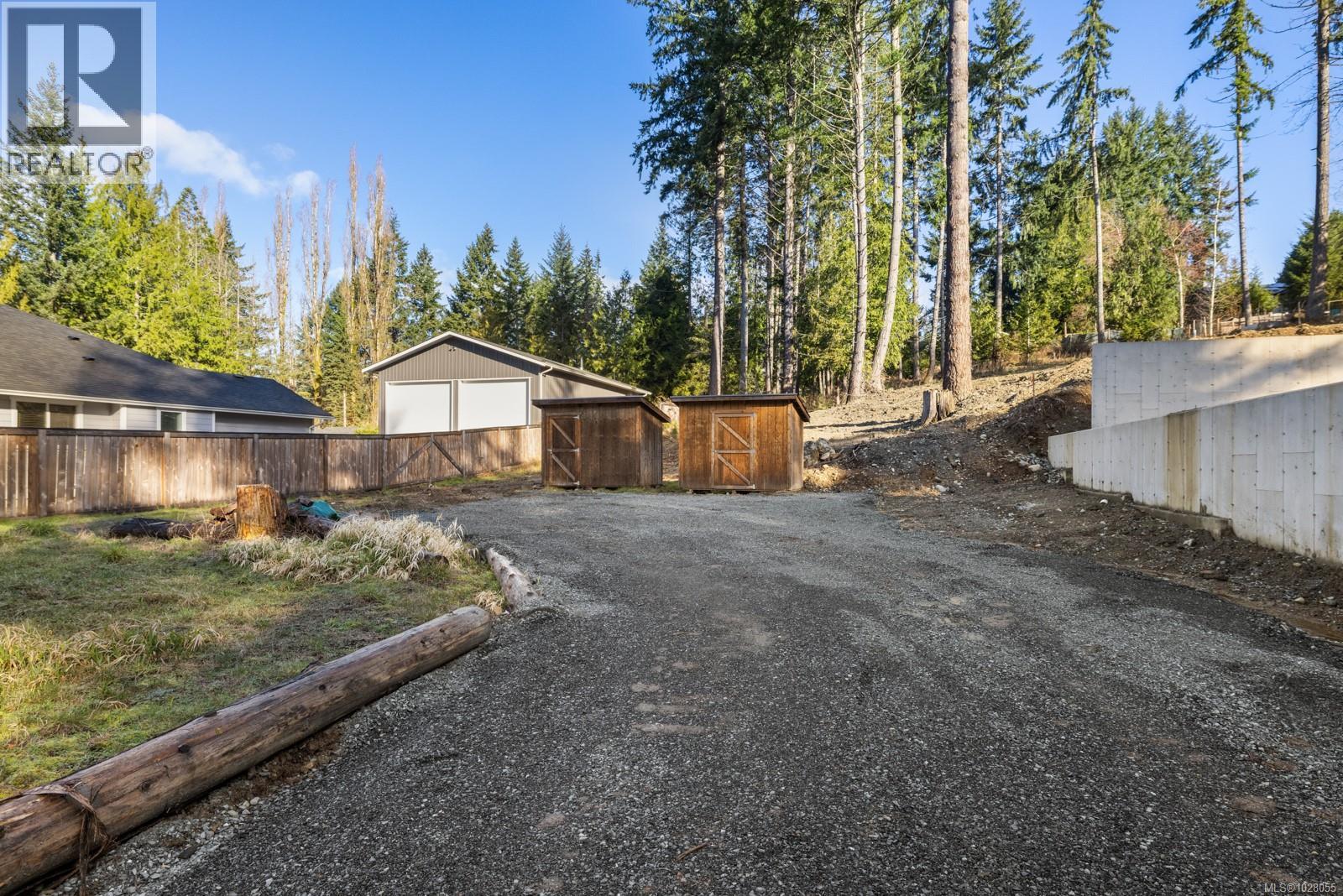 2165 RENFREW RD - 20