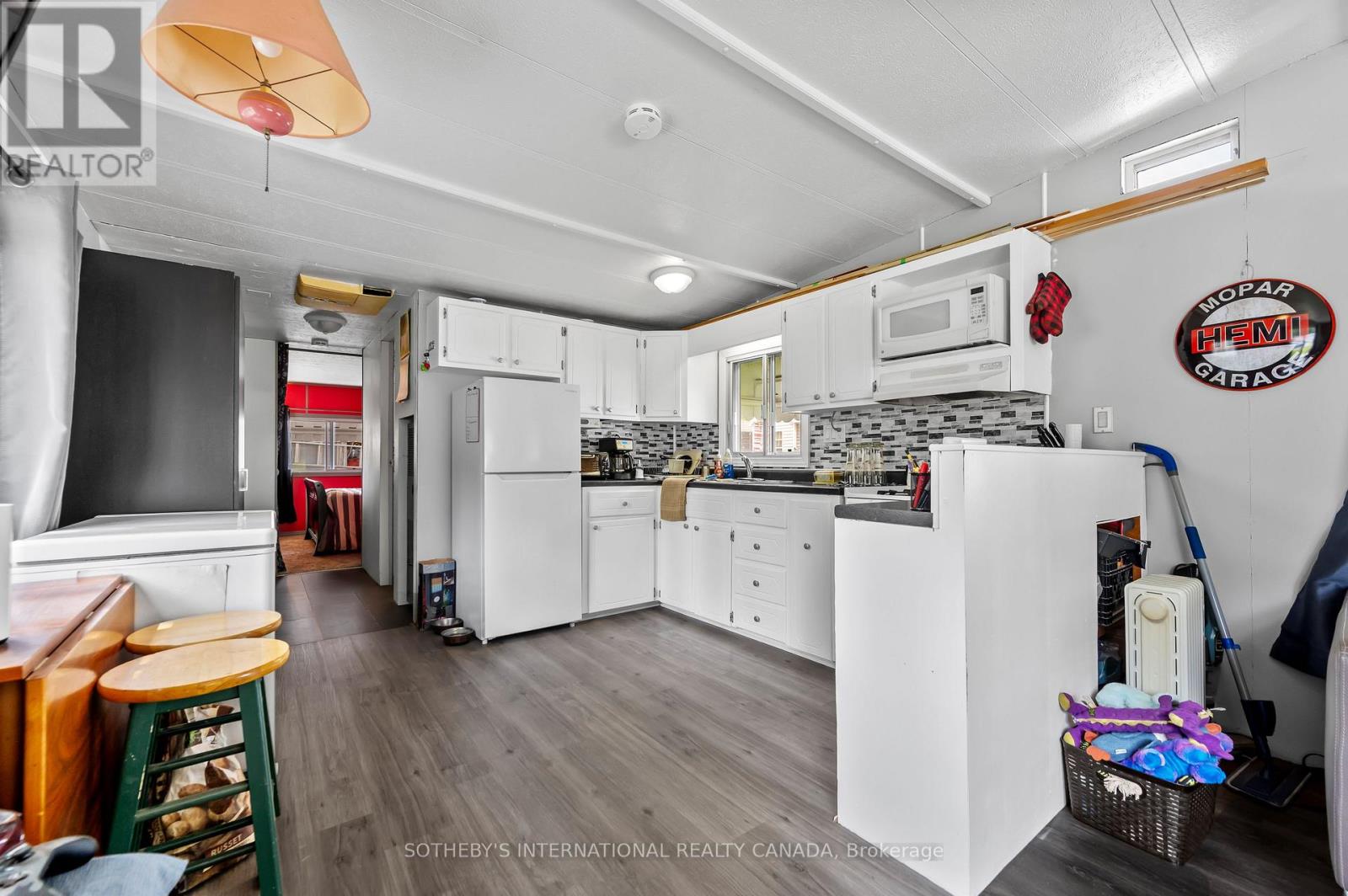#215 580 BEAVER CREEK ROAD - 10