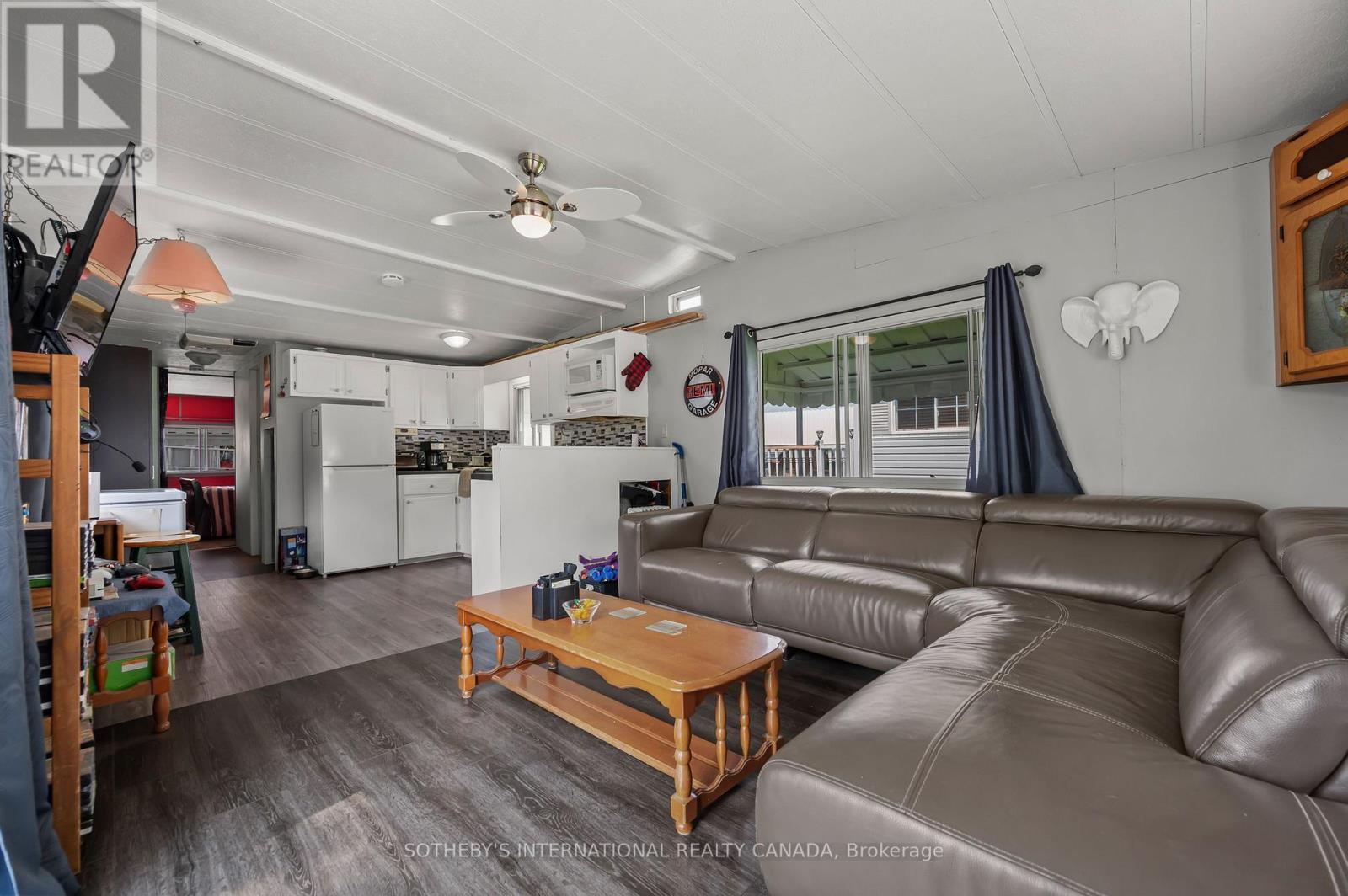 #215 580 BEAVER CREEK ROAD - 15