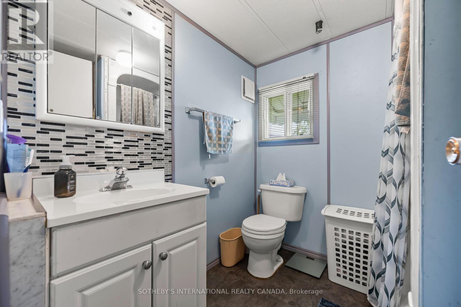 #215 580 BEAVER CREEK ROAD - 19
