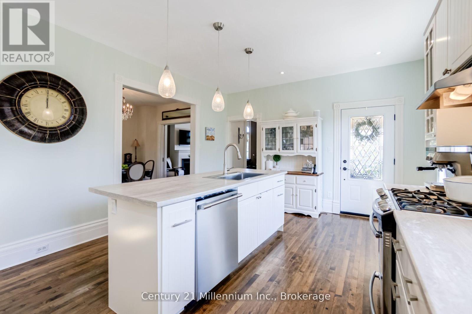439 BIRCH STREET - 13