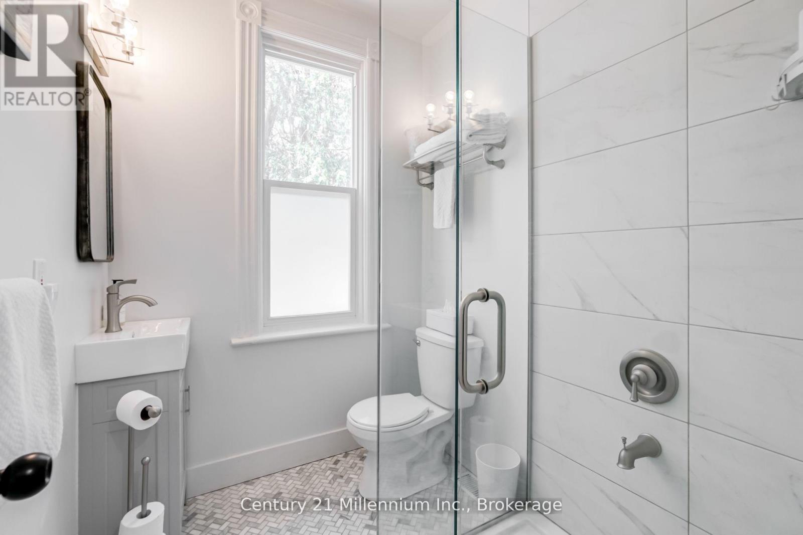 439 BIRCH STREET - 15