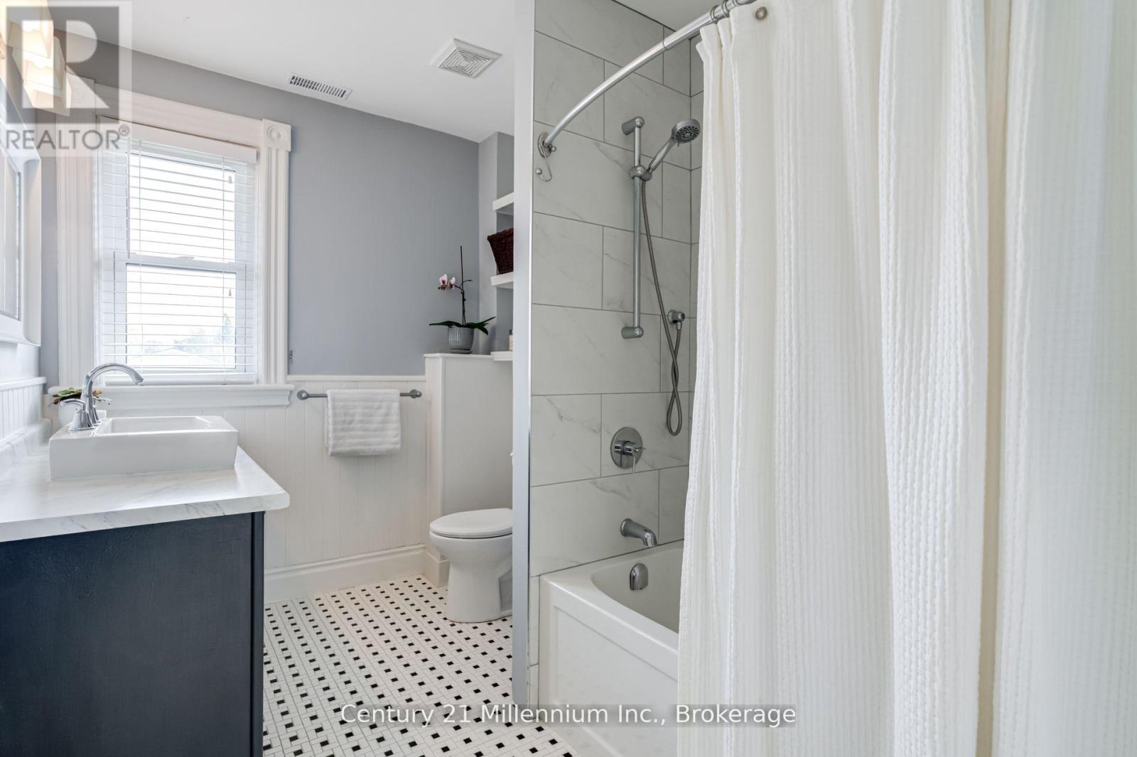 439 BIRCH STREET — photo 22