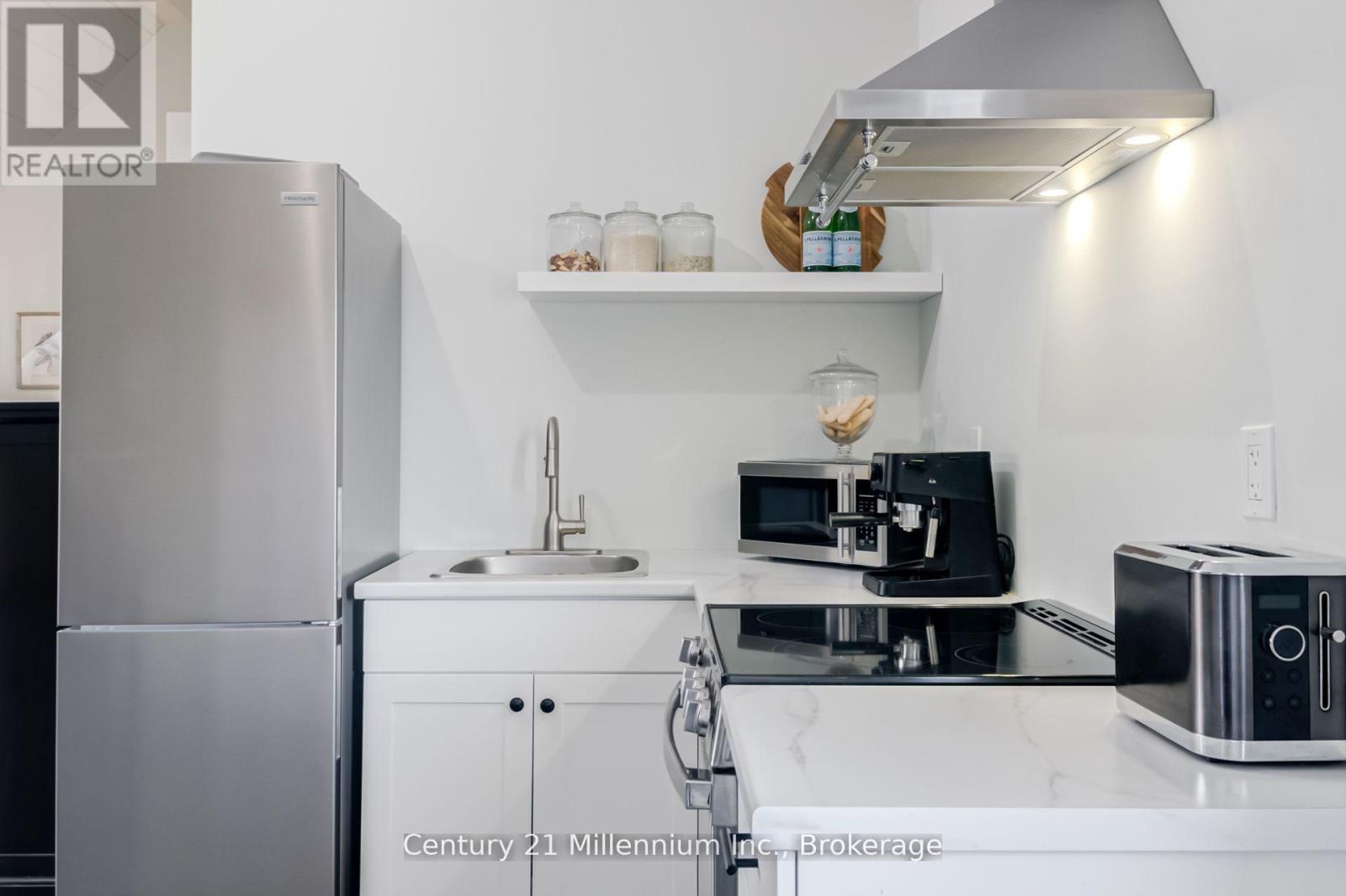 439 BIRCH STREET — photo 33