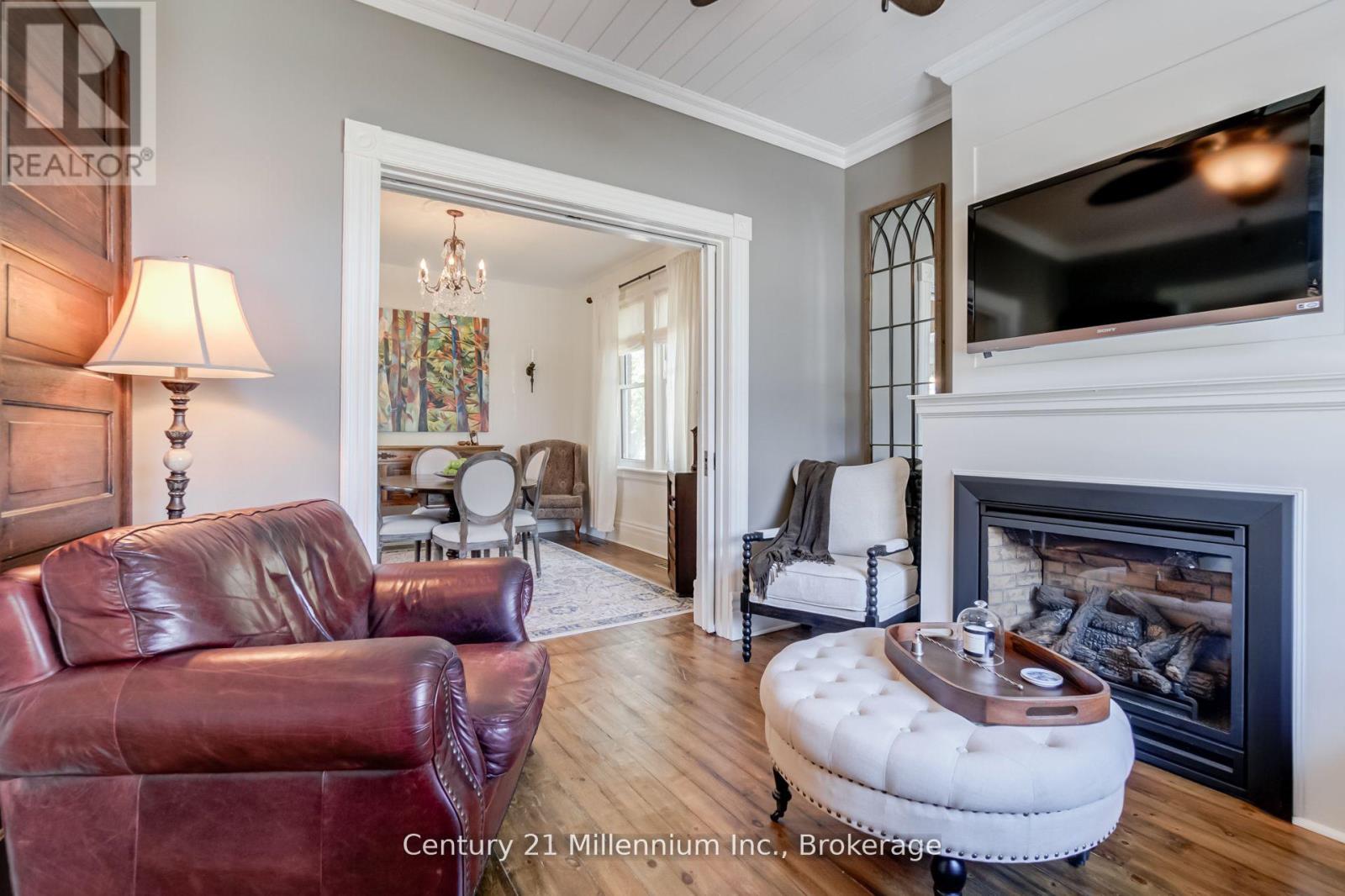 439 BIRCH STREET - 7