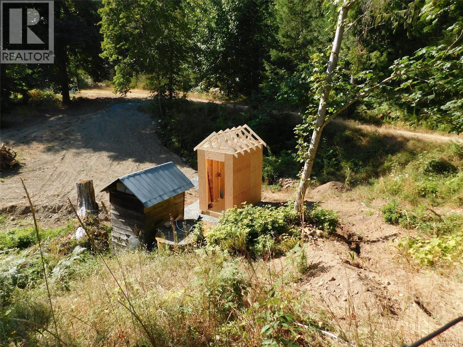 5530 Riverbottom Rd, Duncan