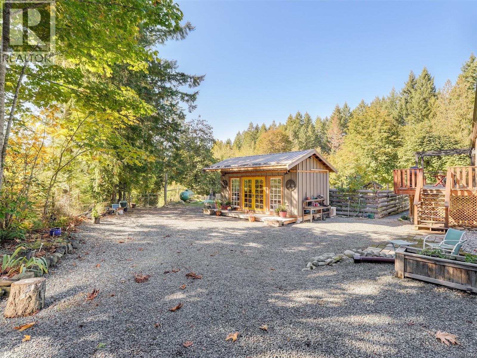 5530 Riverbottom Rd, Duncan