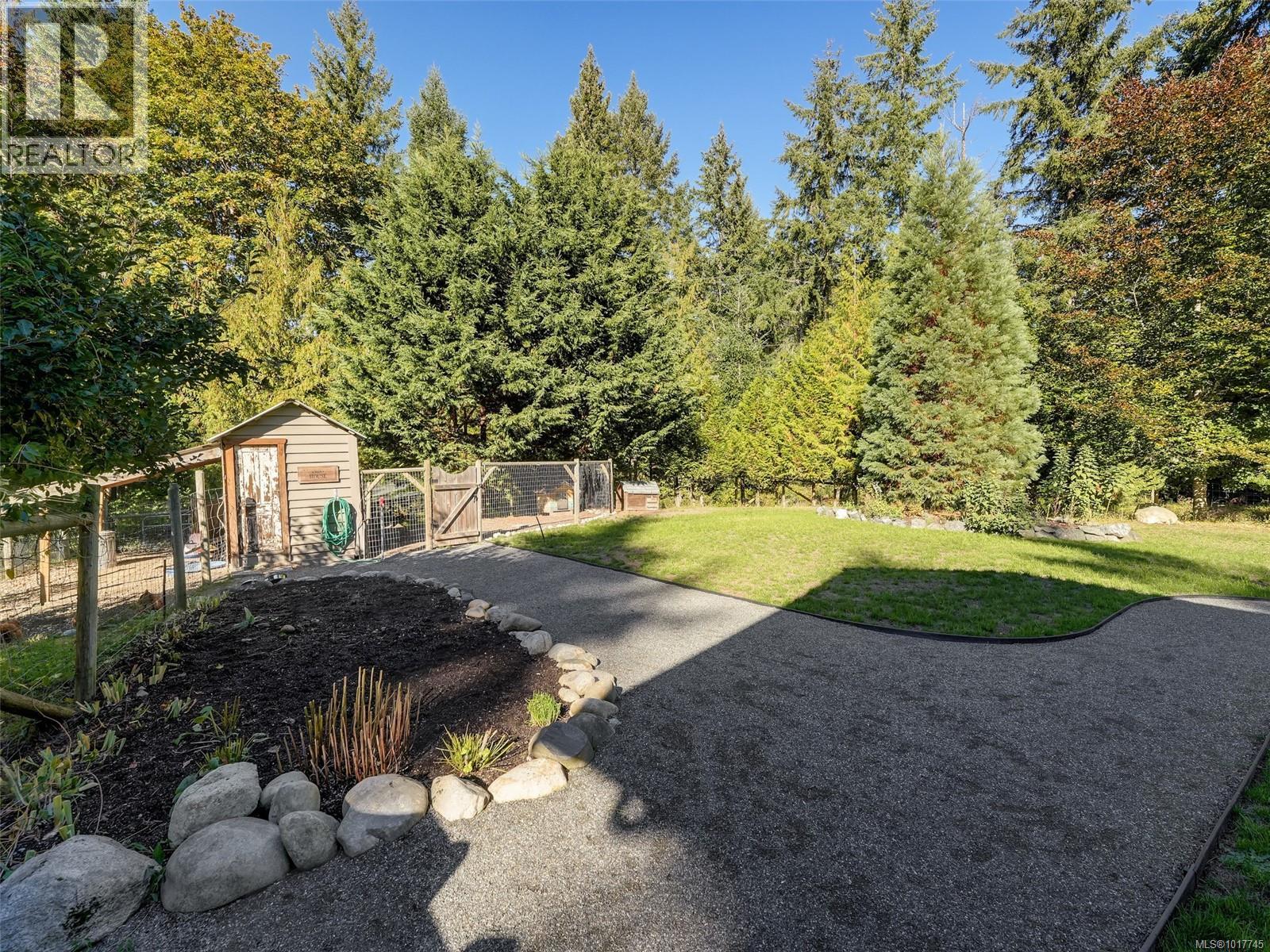 5530 Riverbottom Rd, Duncan