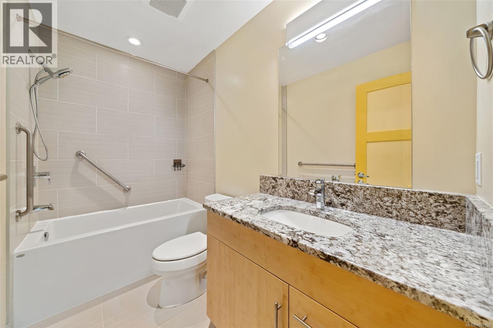 202 6591 Lincroft Rd, Sooke