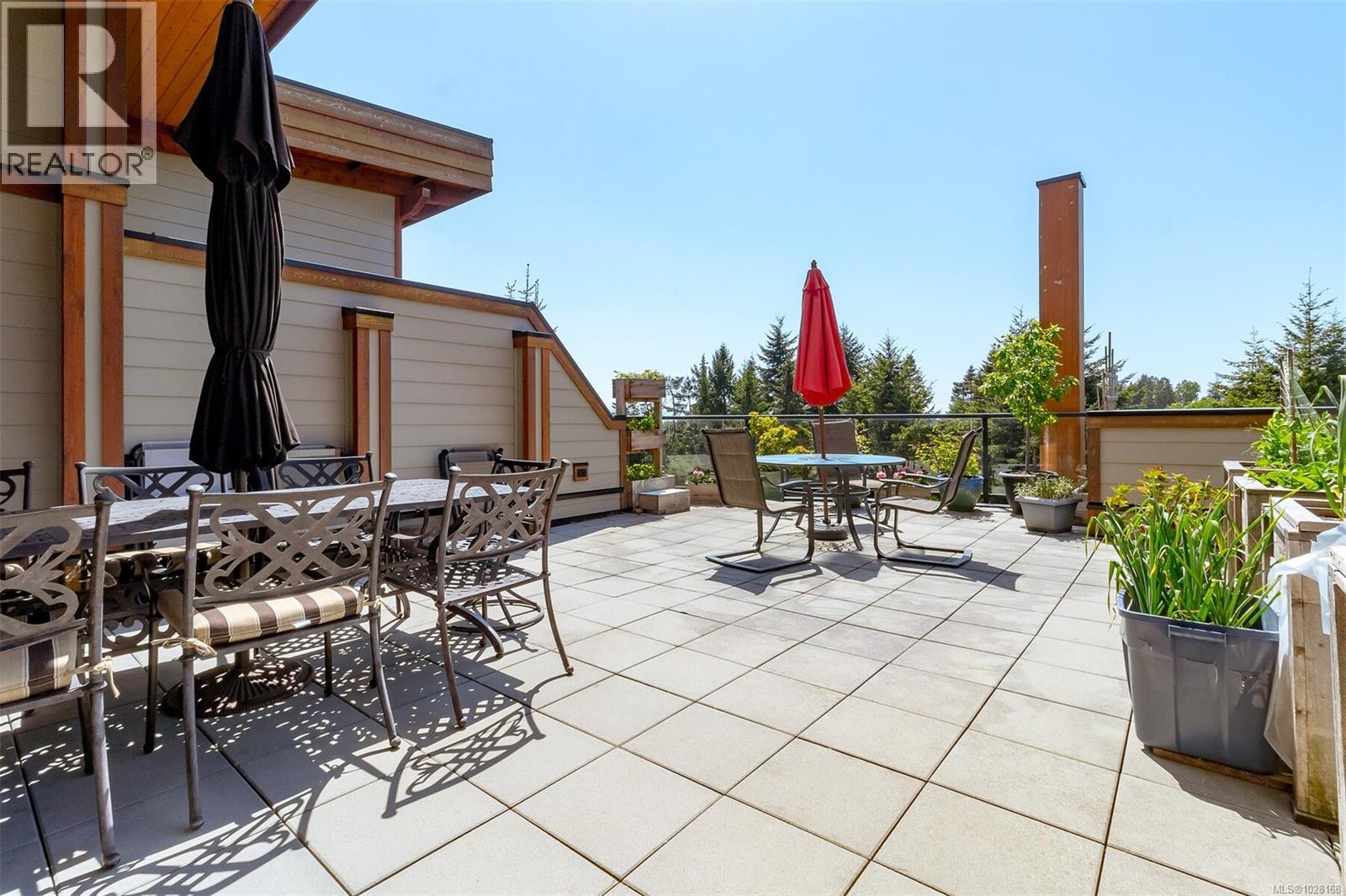 202 6591 Lincroft Rd, Sooke