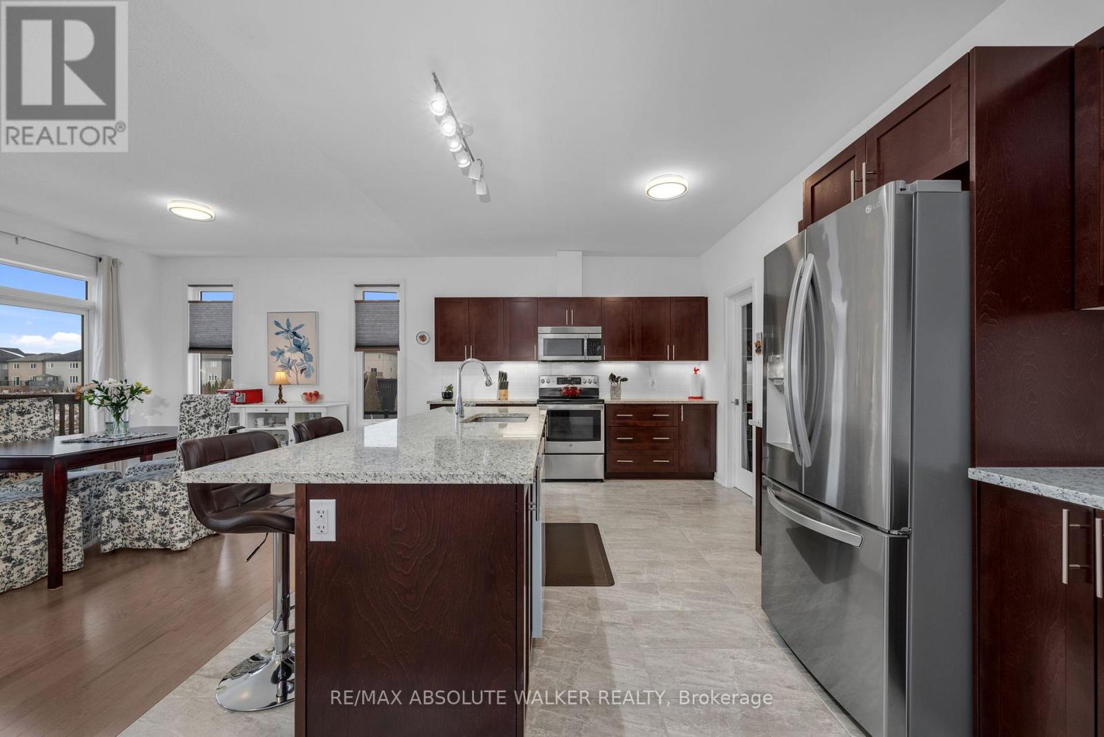 1013 DIAMOND STREET - 10