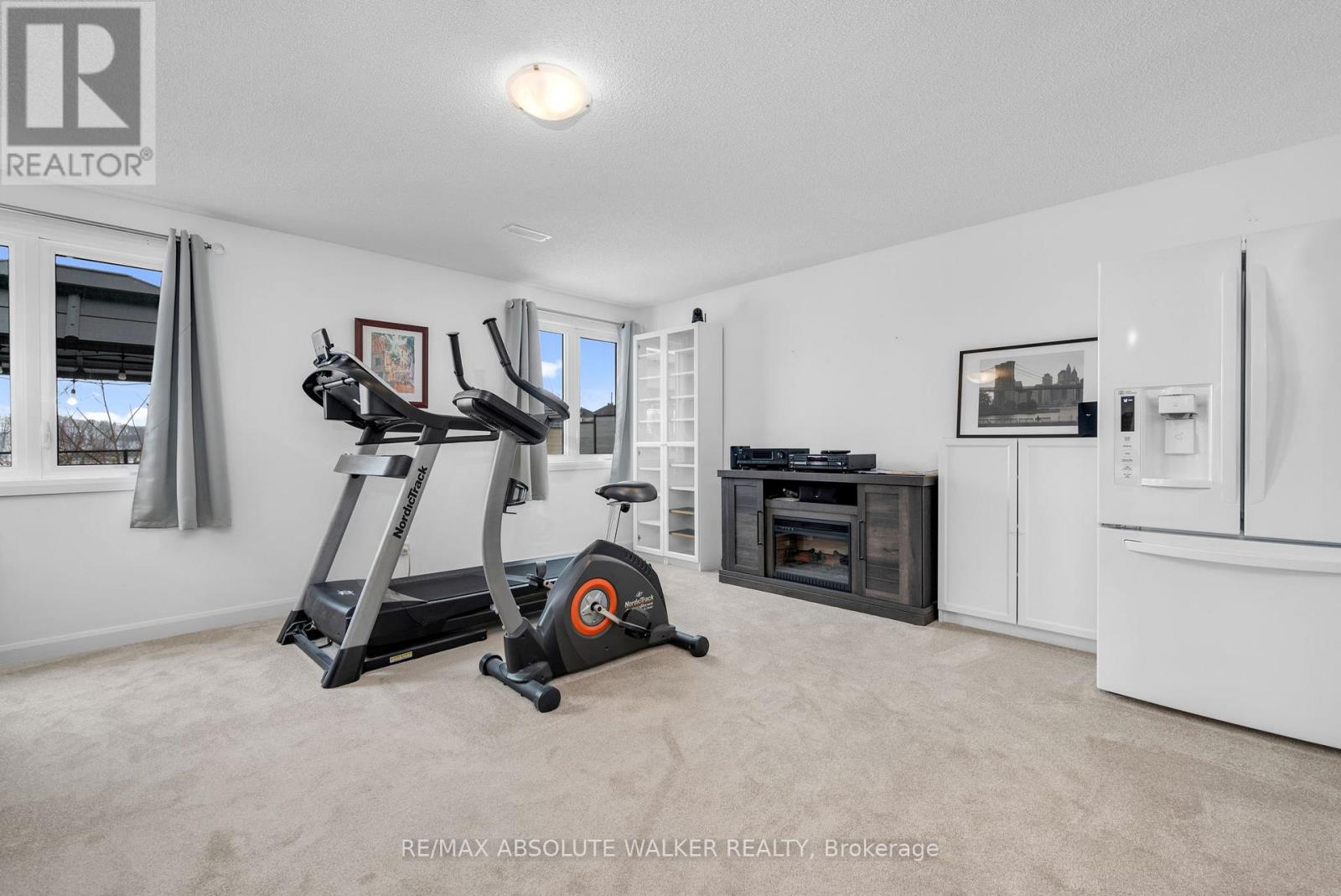 1013 DIAMOND STREET — photo 26