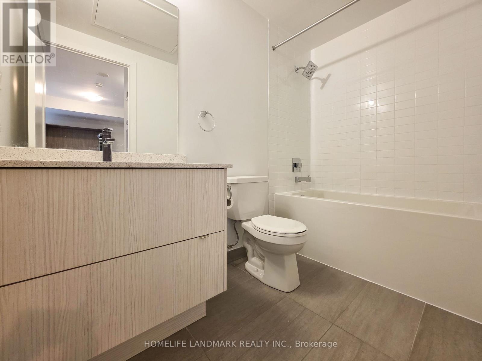 #605 330 RICHMOND STREET W - 10