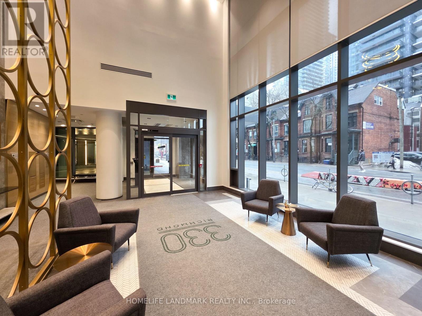 #605 330 RICHMOND STREET W - 20