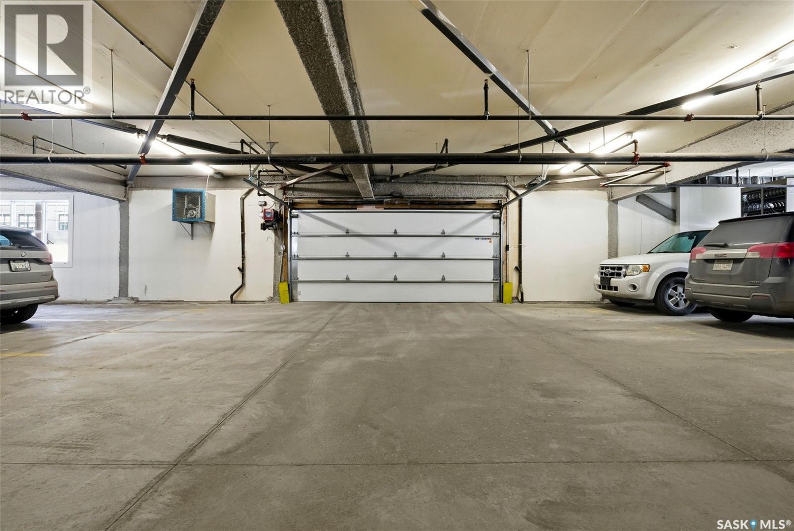 #301 2255 Angus STREET - 22