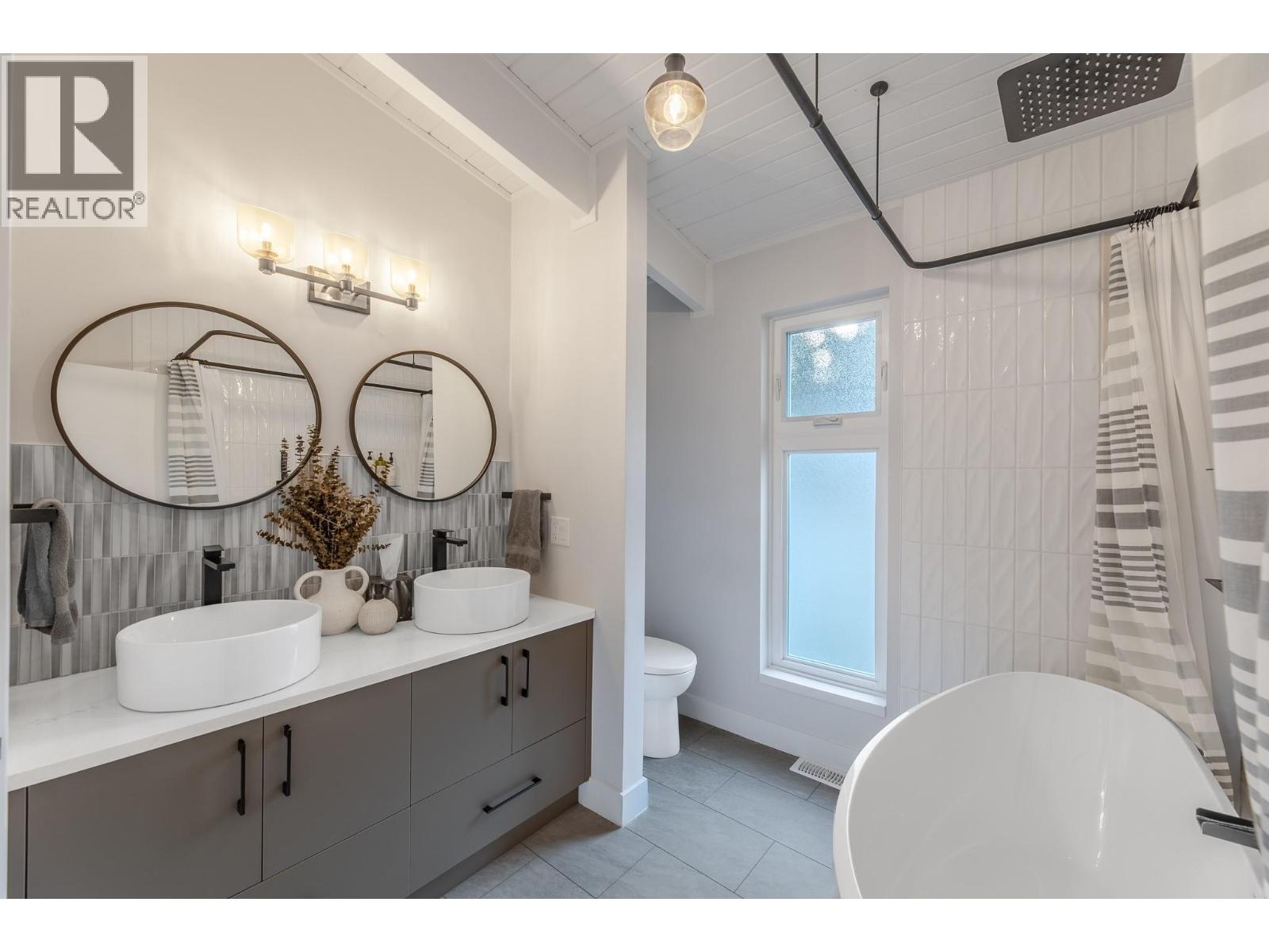 334 Carmel Crescent, Okanagan Falls